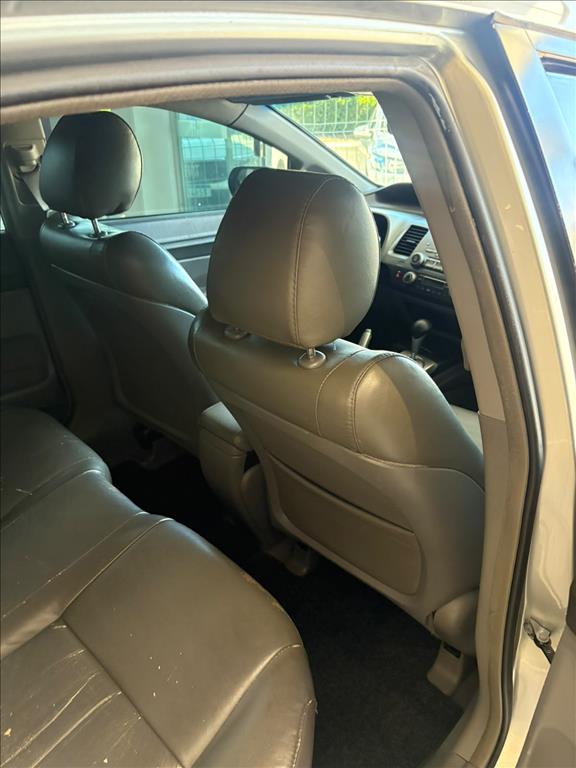 CIVIC 1.8 LXL 16V FLEX 4P AUTOMÁTICO5