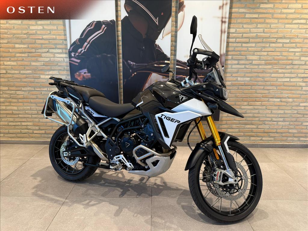 900 RALLY PRO