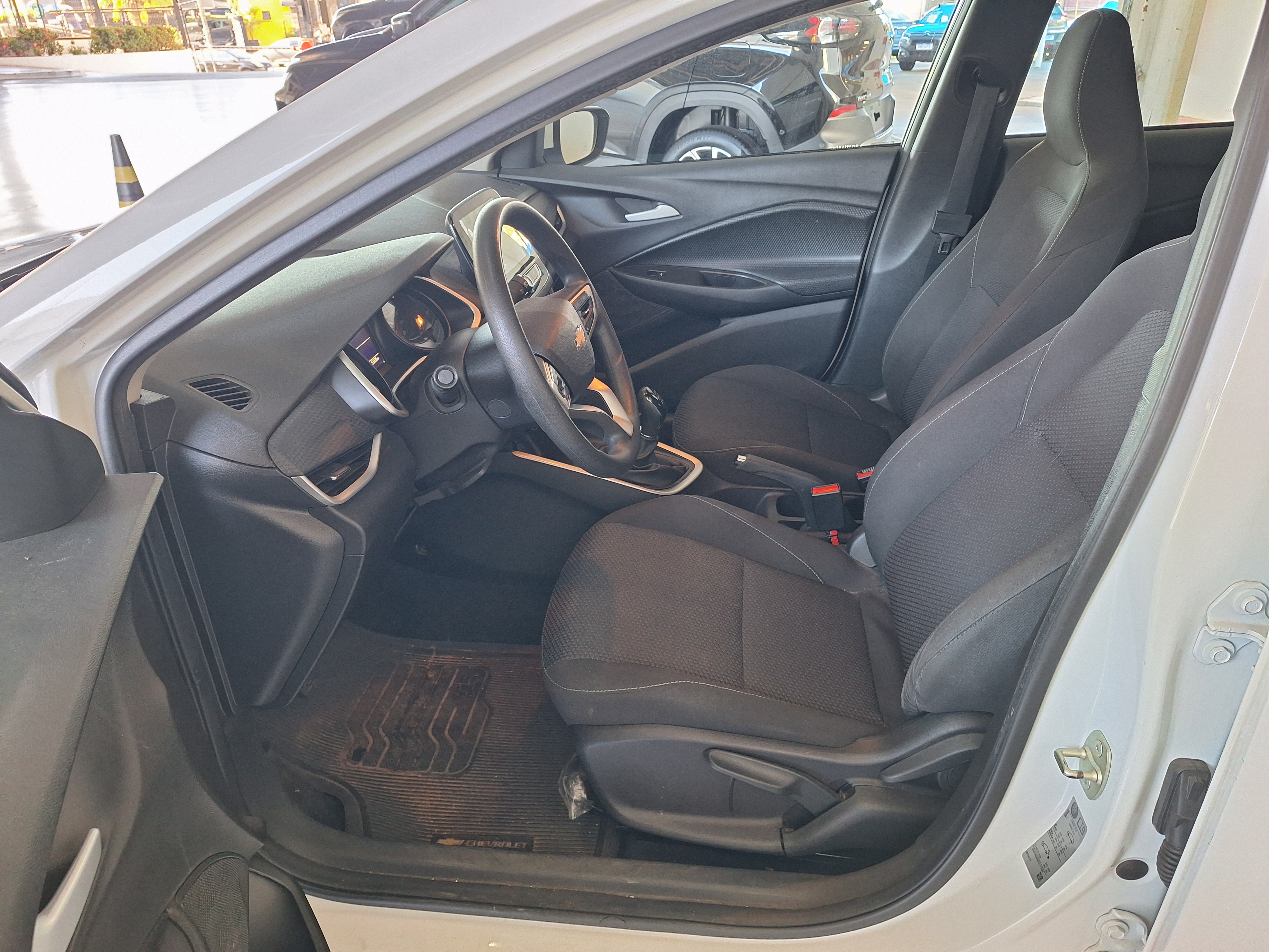 GM - Chevrolet-ONIX-1.0 TURBO FLEX LT MANUAL