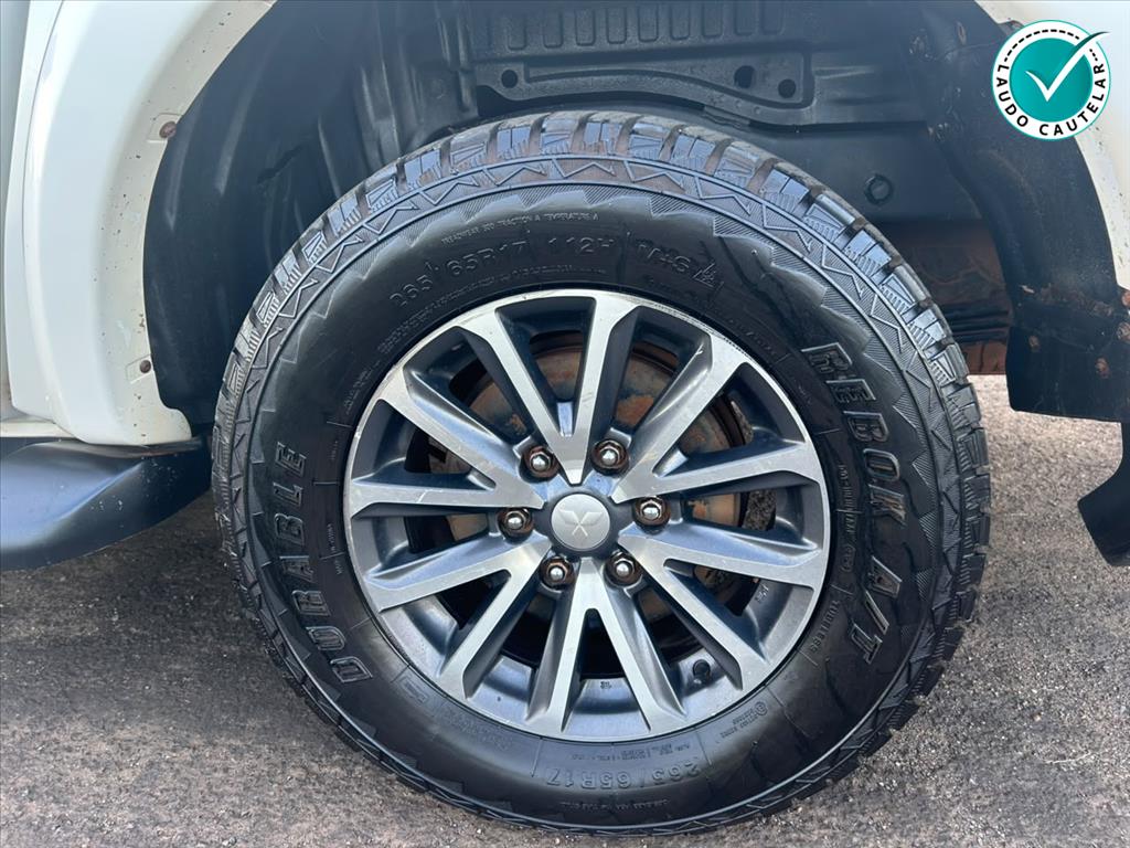 L200 TRITON 2.4 16V TURBO DIESEL SPORT HPE-S CD 4P 4X4 AUTOMÁTICO15