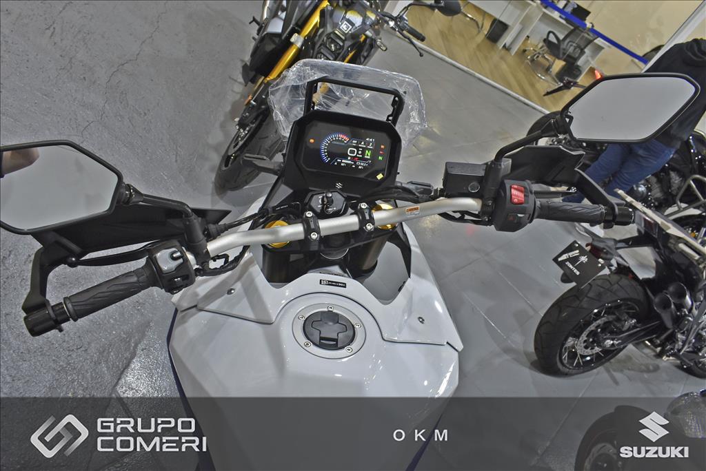 V-STROM 800 DE12