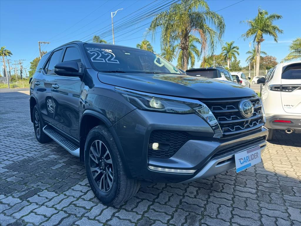 HILUX SW4 2.8 D-4D TURBO DIESEL SRX 7L 4X4 AUTOMÁTICO2