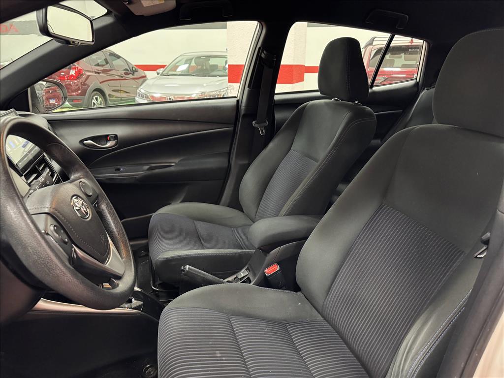 YARIS 1.3 16V FLEX XL MULTIDRIVE9