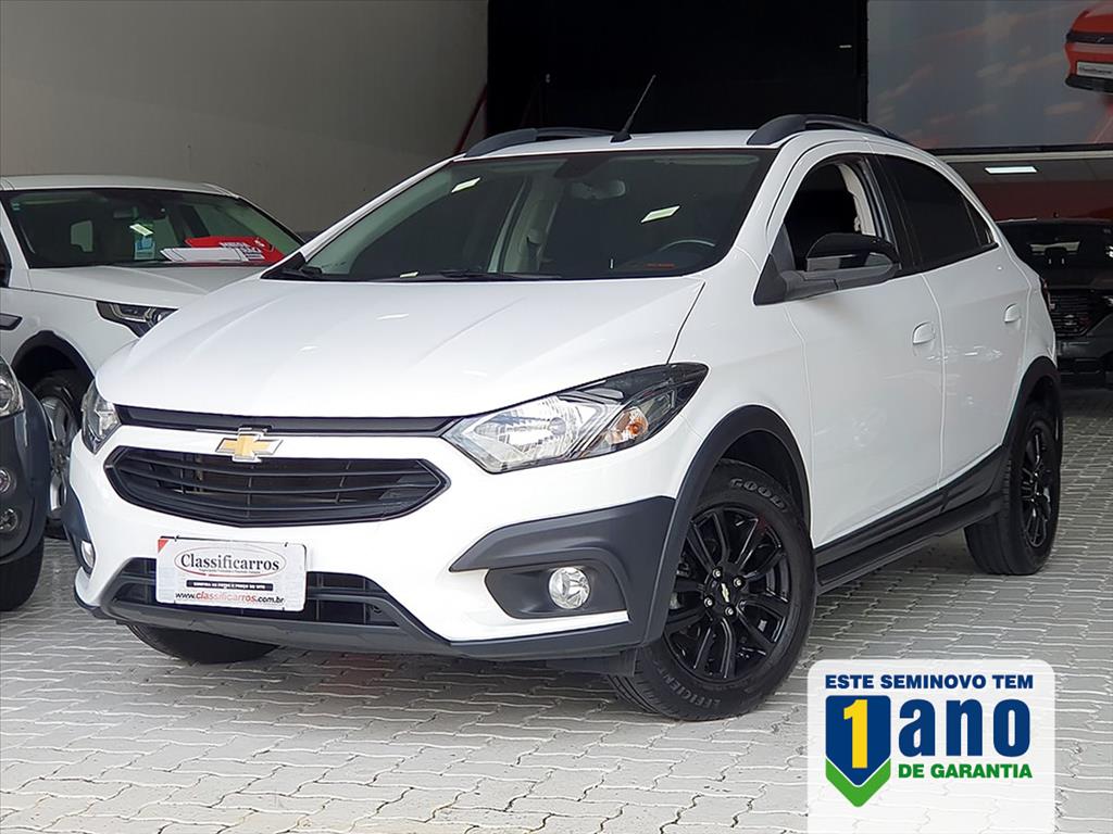 Chevrolet Onix - 1.4 MPFI ACTIV 8V FLEX 4P AUTOMÁTICO