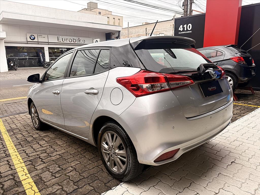 Toyota Yaris - 1.5 16V FLEX XL PLUS CONNECT MULTIDRIVE