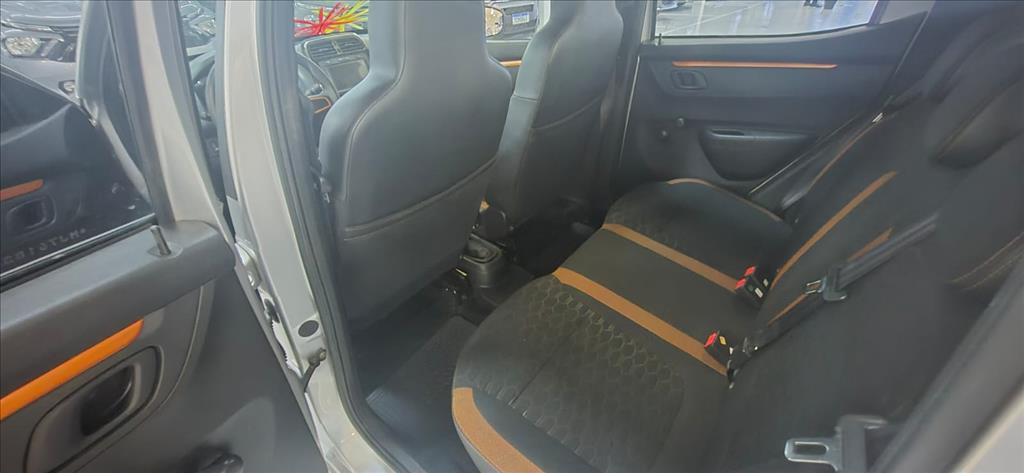 KWID 1.0 12V SCE FLEX OUTSIDER MANUAL9