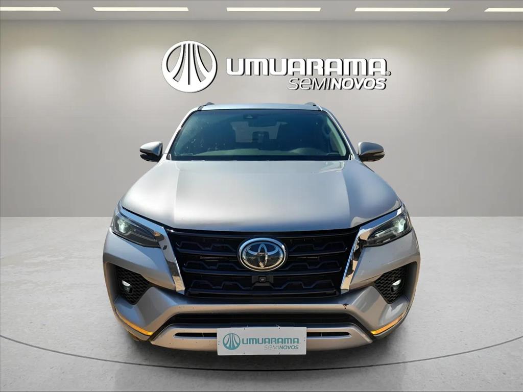 HILUX SW4 2.8 D-4D TURBO DIESEL SRX 4X4 AUTOMÁTICO