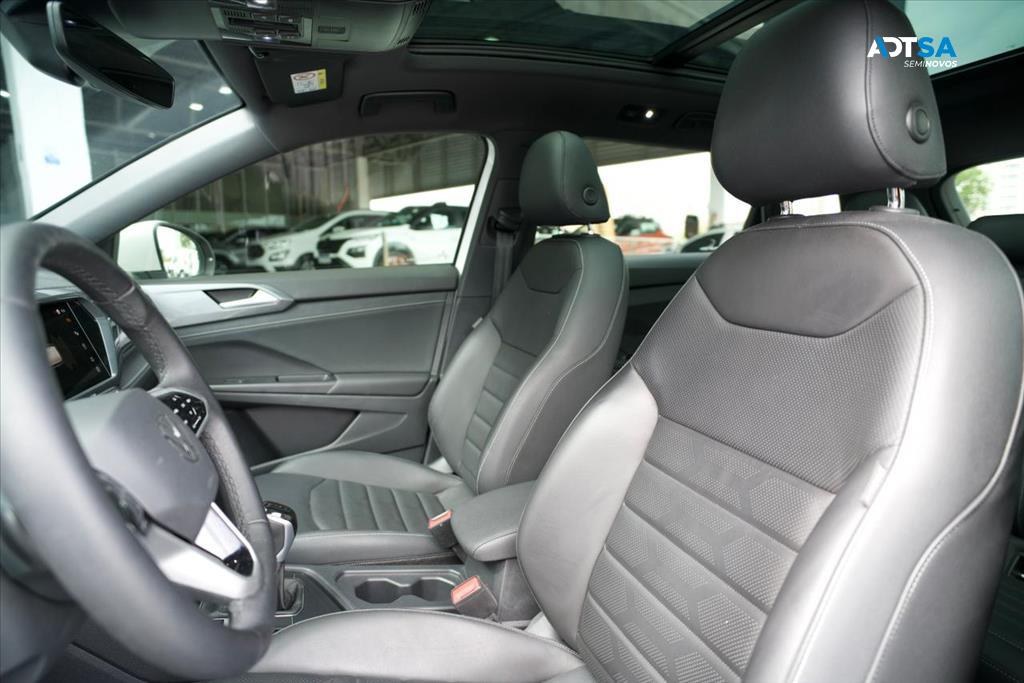 VOLKSWAGEN TAOS 1.4 250 TSI TOTAL FLEX HIGHLINE AUTOMÁTICO