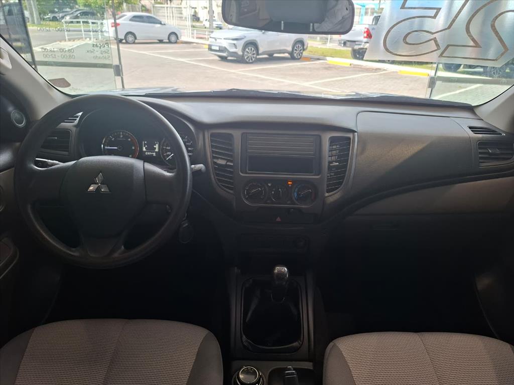 L200 TRITON 2.4 16V TURBO DIESEL GL CD 4X4 MANUAL10