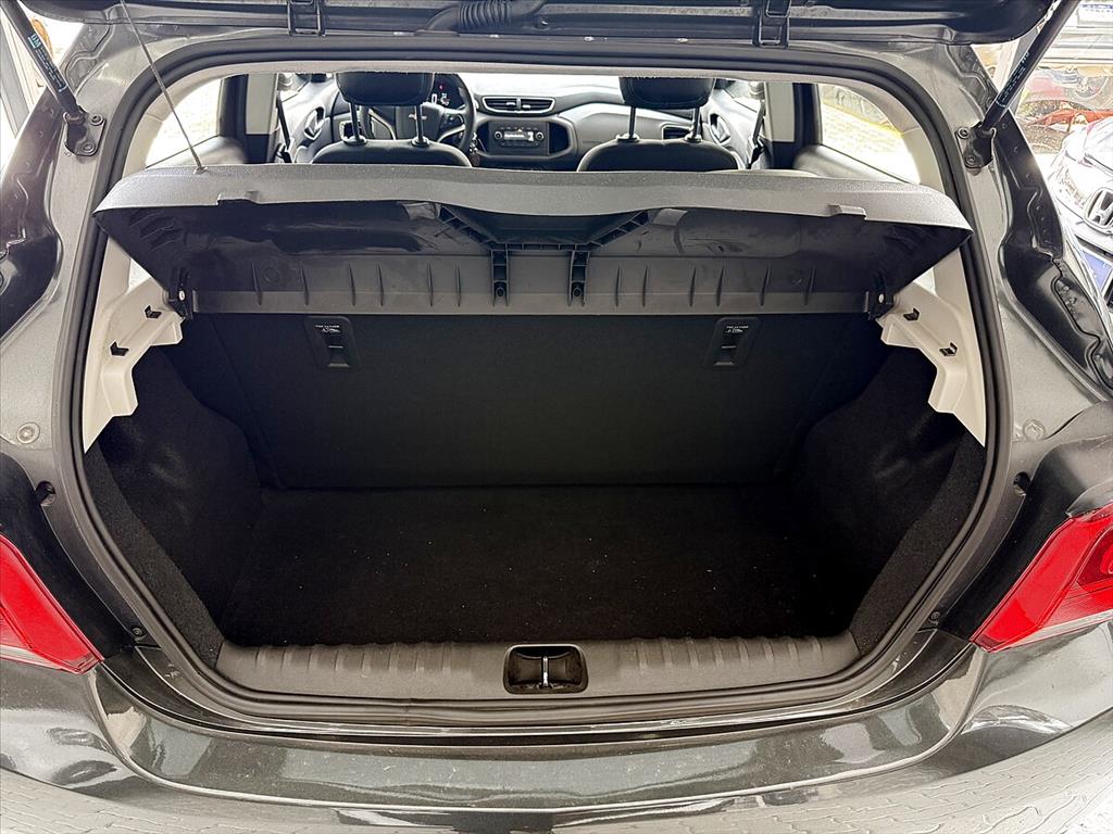 Chevrolet Onix - 1.0 MPFI LT 8V FLEX 4P MANUAL