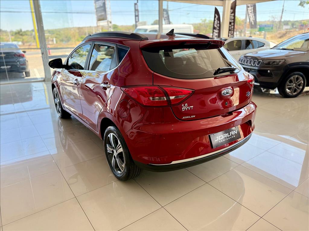 T40 1.6 16V GASOLINA PLUS 4P CVT4