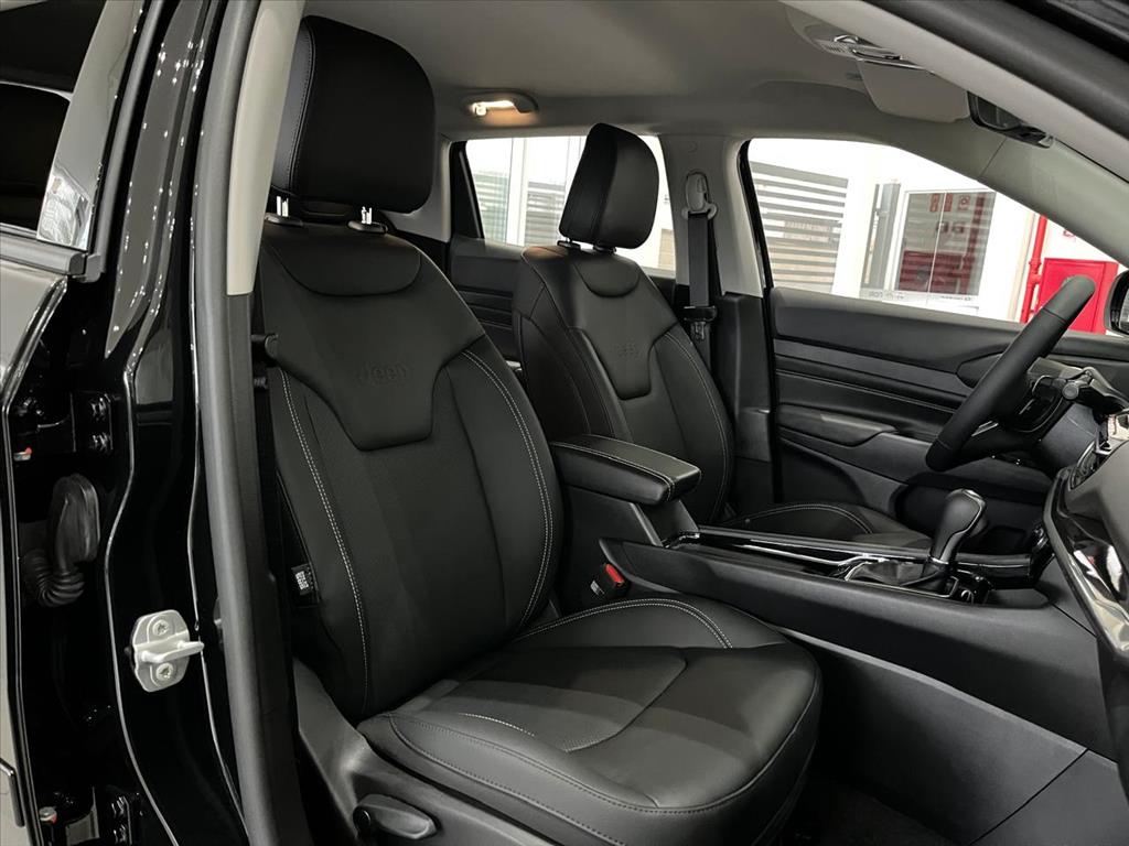 Jeep-COMPASS-1.3 T270 TURBO FLEX LONGITUDE AT6