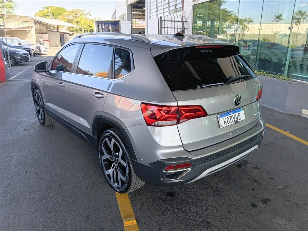 TAOS 1.4 250 TSI TOTAL FLEX HIGHLINE AUTOMÁTICO6