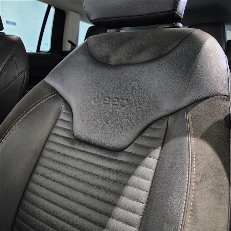 COMMANDER 1.3 T270 TURBO FLEX LIMITED AT612