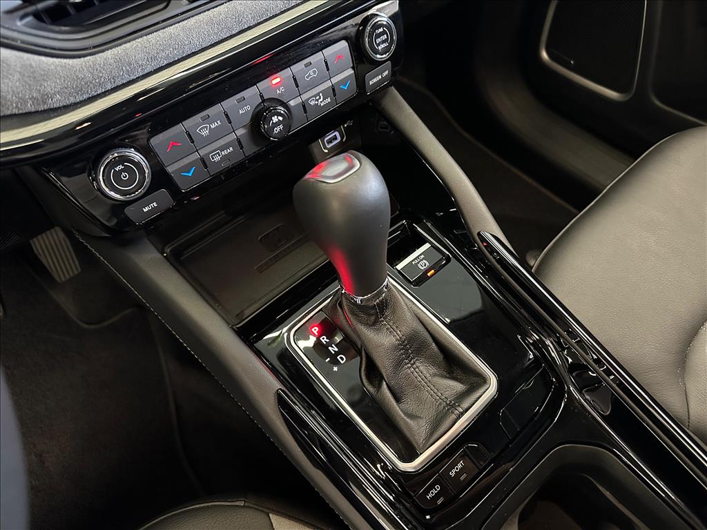 COMMANDER 1.3 T270 TURBO FLEX LIMITED AT611