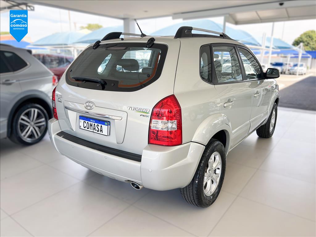 TUCSON 2.0 MPFI GL 16V 142CV 2WD GASOLINA 4P MANUAL7