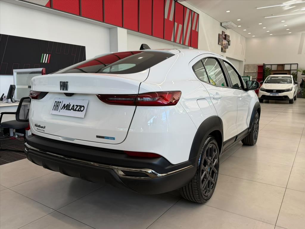 FASTBACK 1.0 TURBO 200 HYBRID IMPETUS CVT5