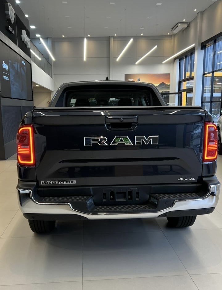 RAMPAGE 2.2 TURBO DIESEL LARAMIE 4X4 AUTOMÁTICO2