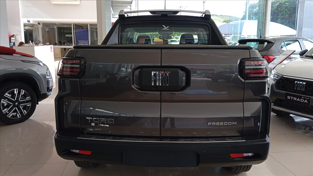 TORO 1.3 TURBO 270 FLEX FREEDOM AT66