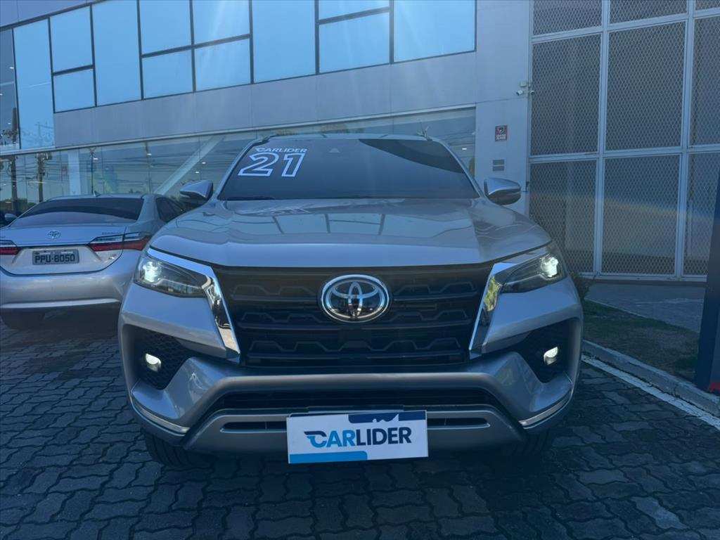 HILUX SW4 2.8 D-4D TURBO DIESEL SRX 7L 4X4 AUTOMÁTICO