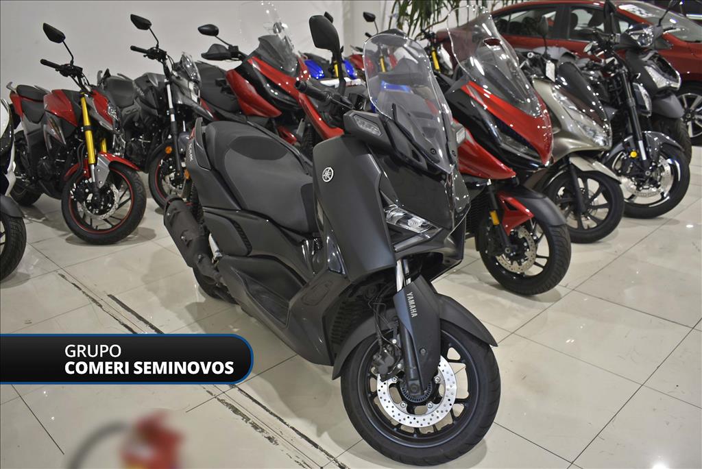 XMAX 250 CONNECTED ABS