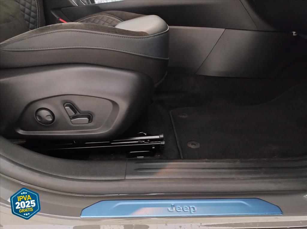 COMPASS 2.0 HURRICANE 4 TURBO GASOLINA BLACKHAWK AT913