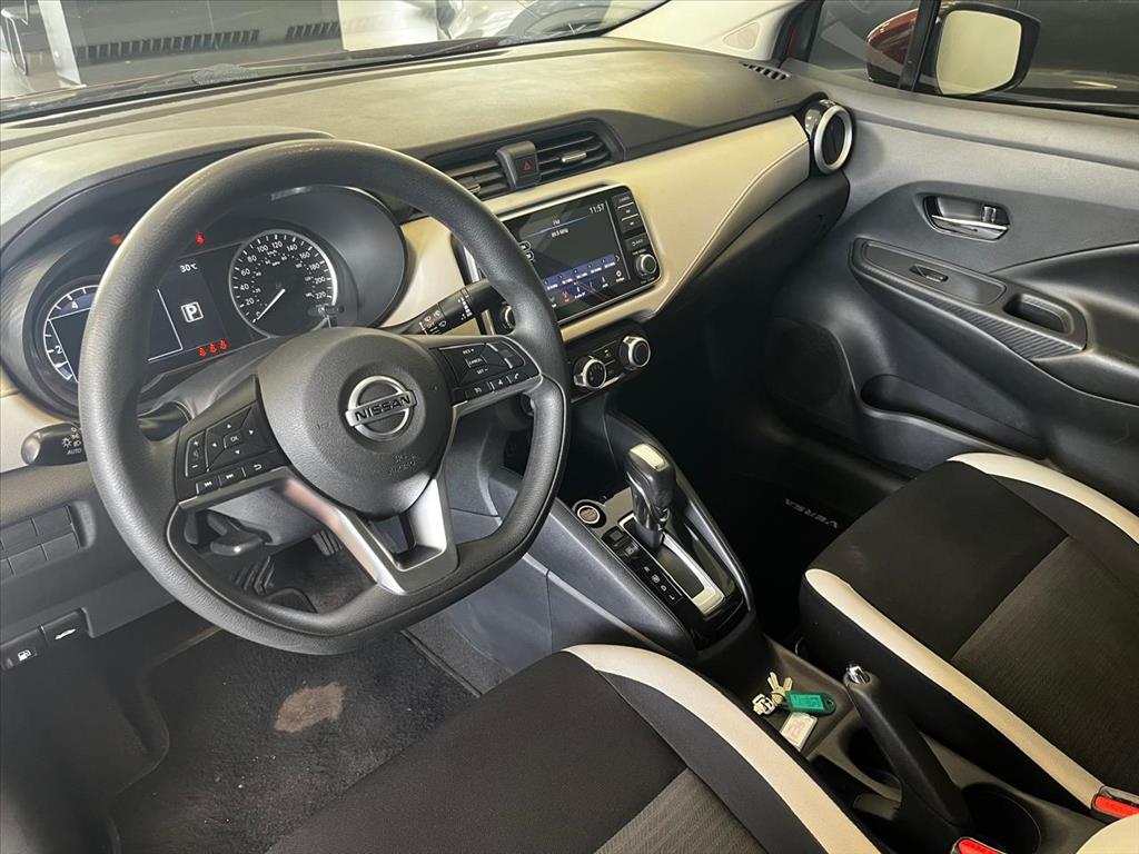 Nissan-VERSA-1.6 16V FLEX ADVANCE XTRONIC