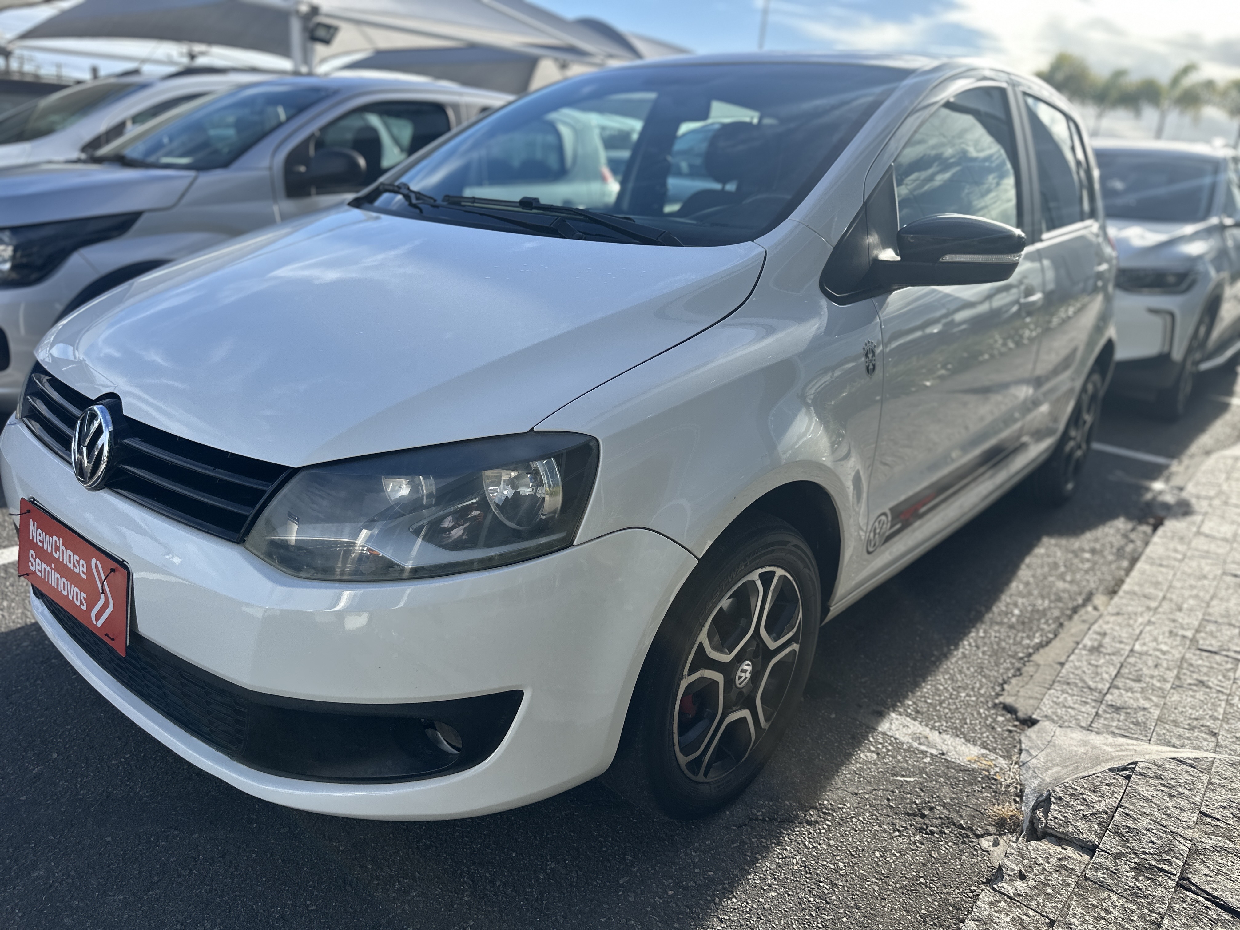 VOLKSWAGEN FOX 1.0 MI SELEÇÃO 8V FLEX 4P MANUAL