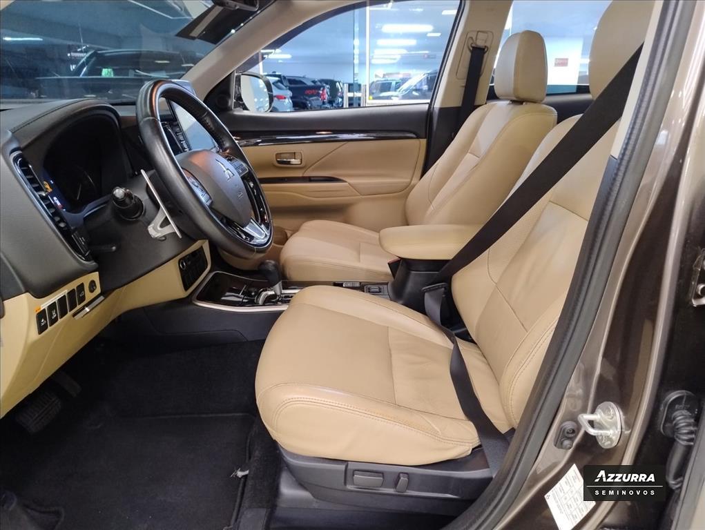 OUTLANDER 3.0 GT 4X4 V6 24V GASOLINA 4P AUTOMÁTICO