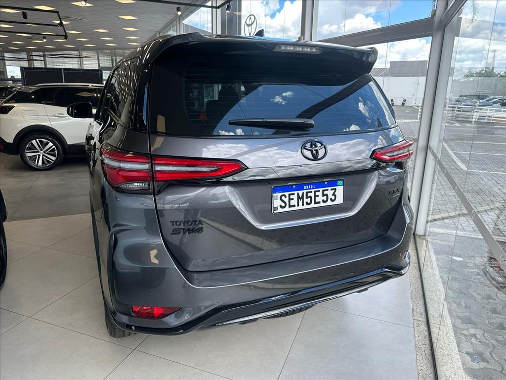 HILUX SW4 2.8 D-4D TURBO DIESEL SRX PLATINUM 4X4 AUTOMÁTICO2