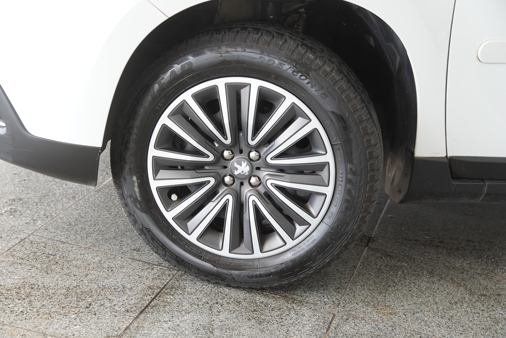 2008 1.6 16V FLEX ALLURE 4P AUTOMÁTICO4