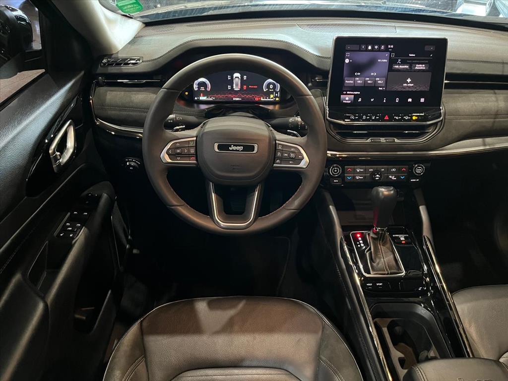 COMMANDER 1.3 T270 TURBO FLEX LIMITED AT610