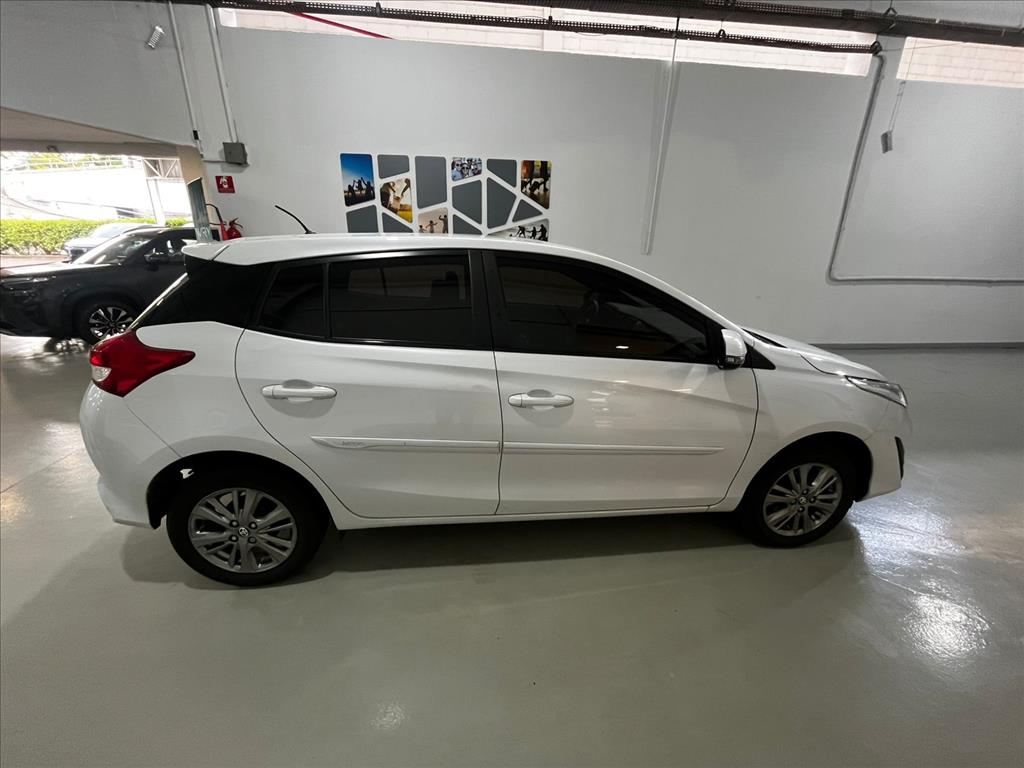 YARIS 1.5 16V FLEX XL PLUS CONNECT MULTIDRIVE11