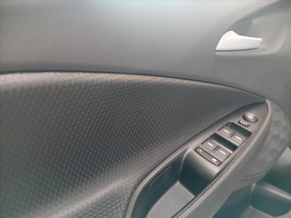 ONIX PLUS 1.0 TURBO ETANOL ECO AUTOMÁTICO13