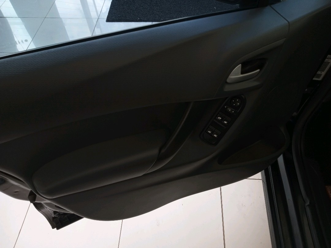 C3 1.2 PURE TECH FLEX ATTRACTION MANUAL4