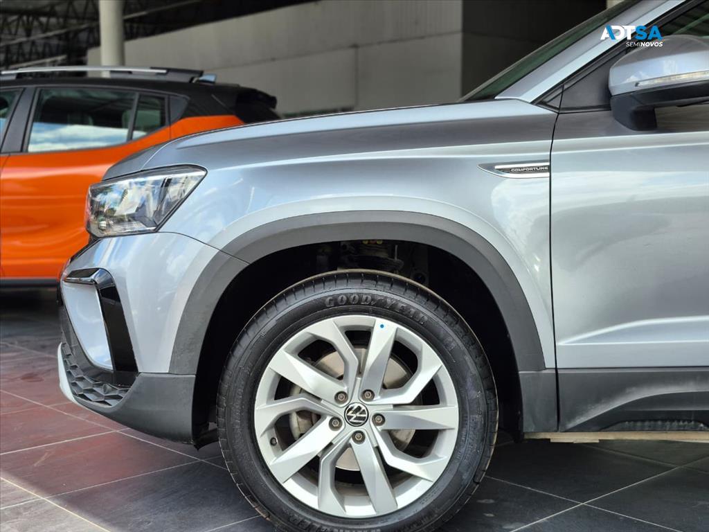 VOLKSWAGEN TAOS 1.4 250 TSI TOTAL FLEX COMFORTLINE AUTOMÁTICO
