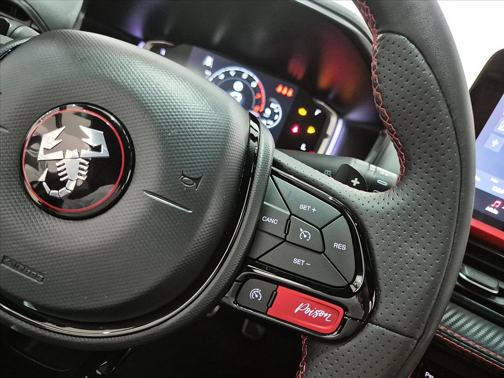 Fiat-FASTBACK-1.3 TURBO 270 FLEX ABARTH AT6