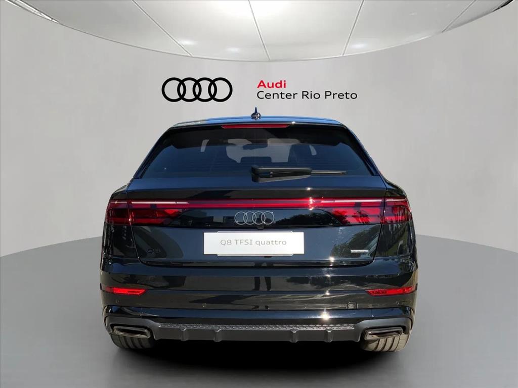 Audi-Q8-3.0 TFSI GASOLINA PERFORMANCE BLACK QUATTRO TIPTRONIC