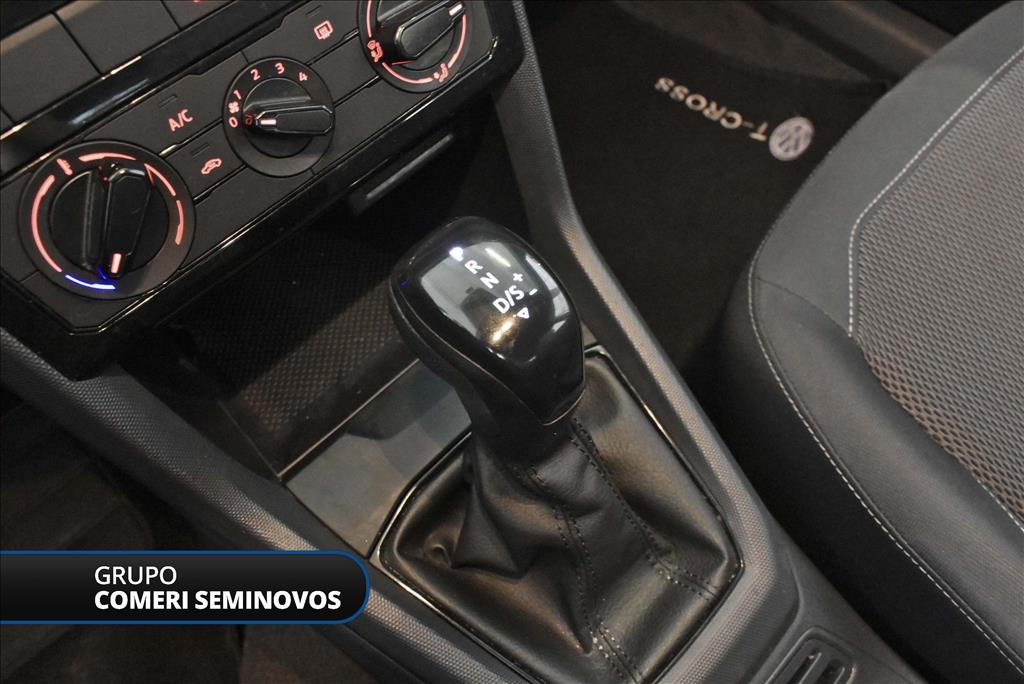 T-CROSS 1.0 200 TSI TOTAL FLEX SENSE AUTOMÁTICO11