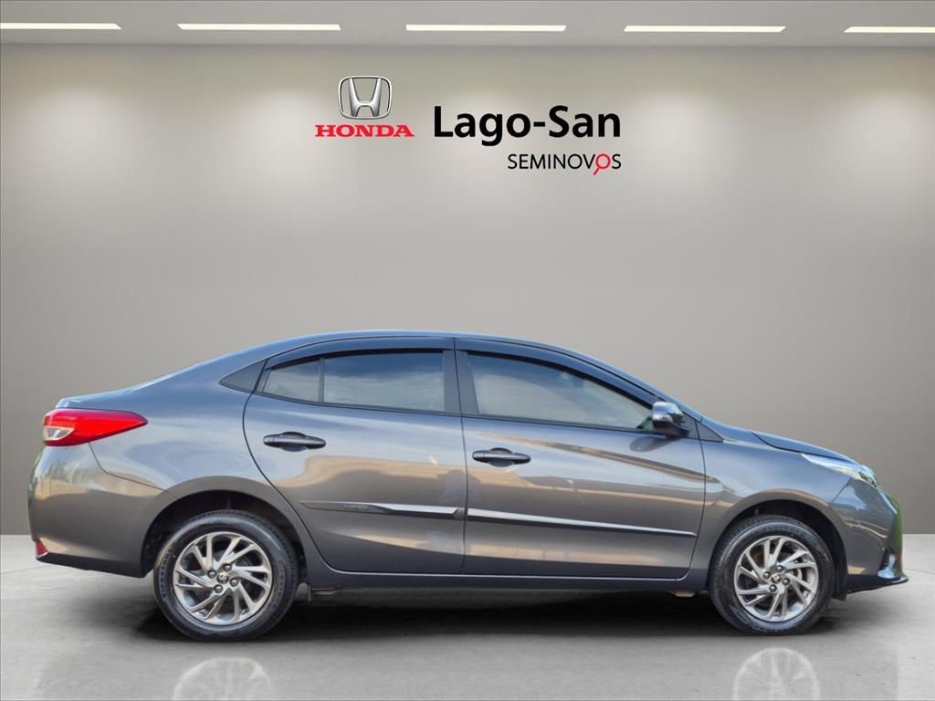 YARIS 1.5 16V FLEX SEDAN XS CONNECT MULTIDRIVE6