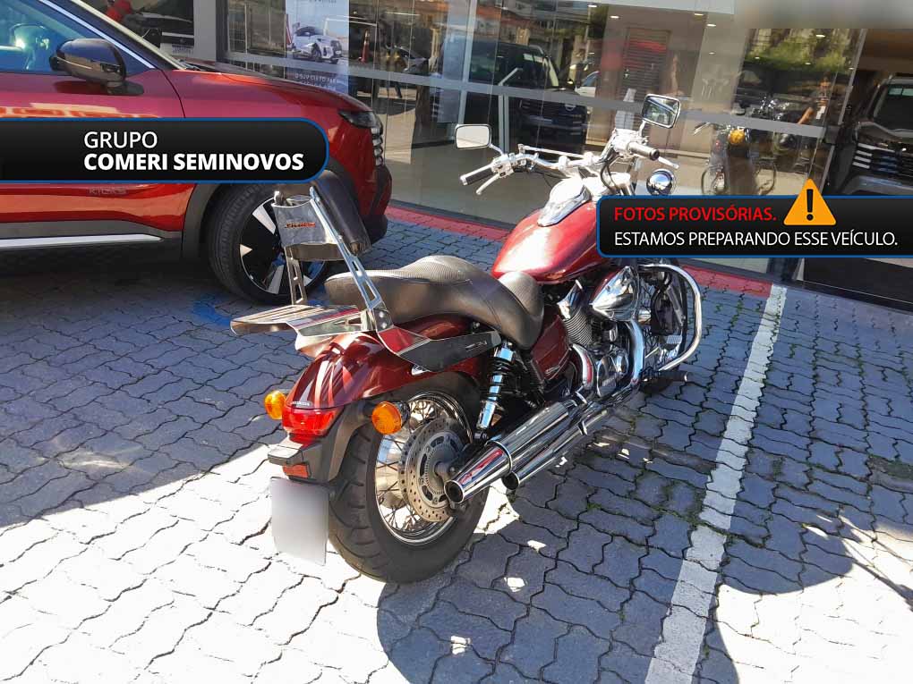 SHADOW 750