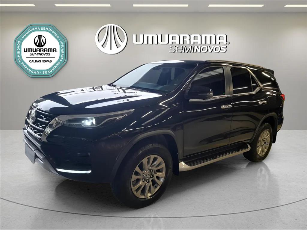 HILUX SW4 2.8 D-4D TURBO DIESEL SRX 7L 4X4 AUTOMÁTICO3