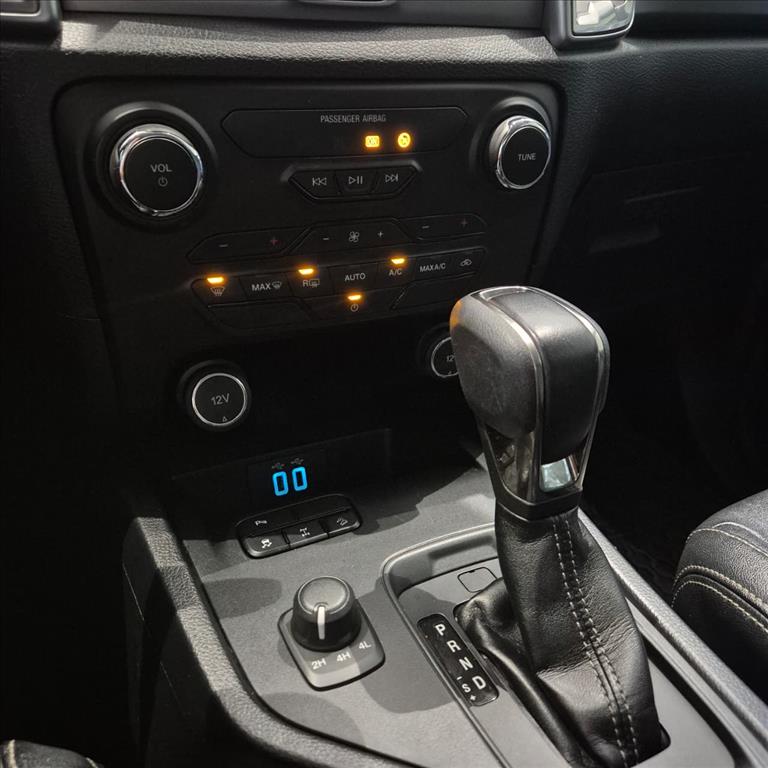 RANGER 3.2 LIMITED 4X4 CD 20V DIESEL 4P AUTOMÁTICO8