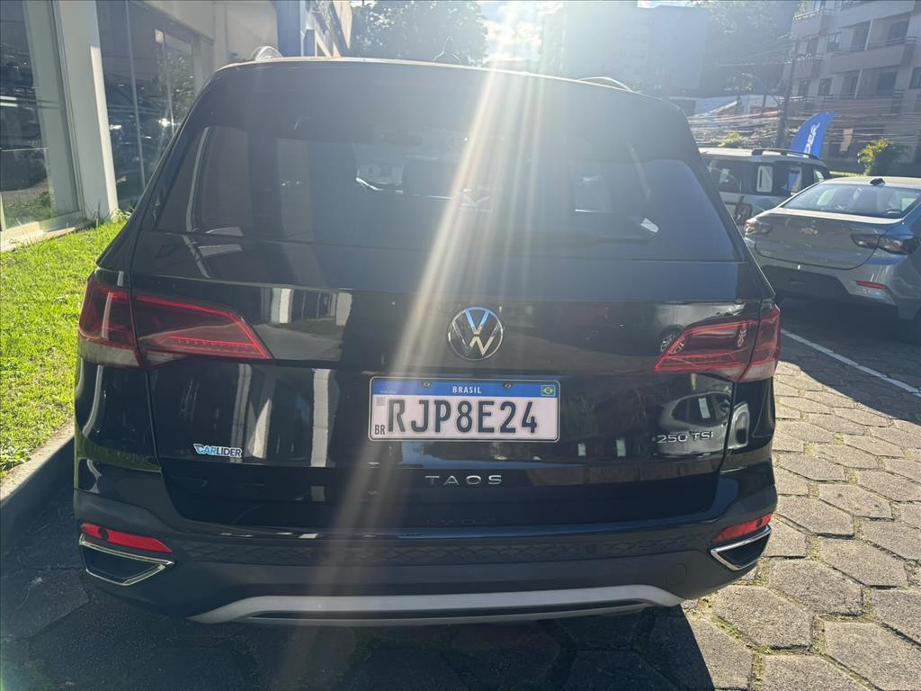 TAOS 1.4 250 TSI TOTAL FLEX COMFORTLINE AUTOMÁTICO17