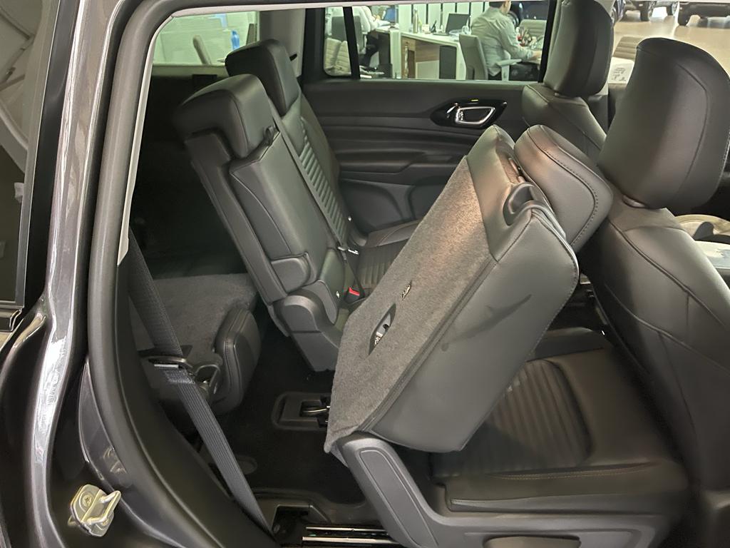 COMMANDER 1.3 T270 TURBO FLEX LIMITED AT6 COMMANDER 1.3 T270 TURBO FLEX LIMITED AT6