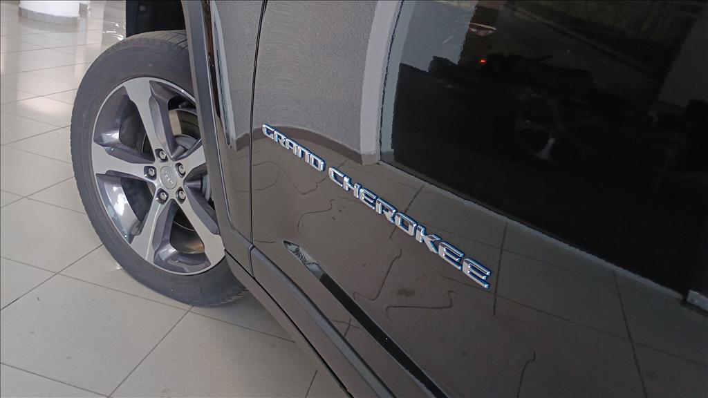 GRAND CHEROKEE 2.0 TURBO HÍBRIDO 4XE AT87