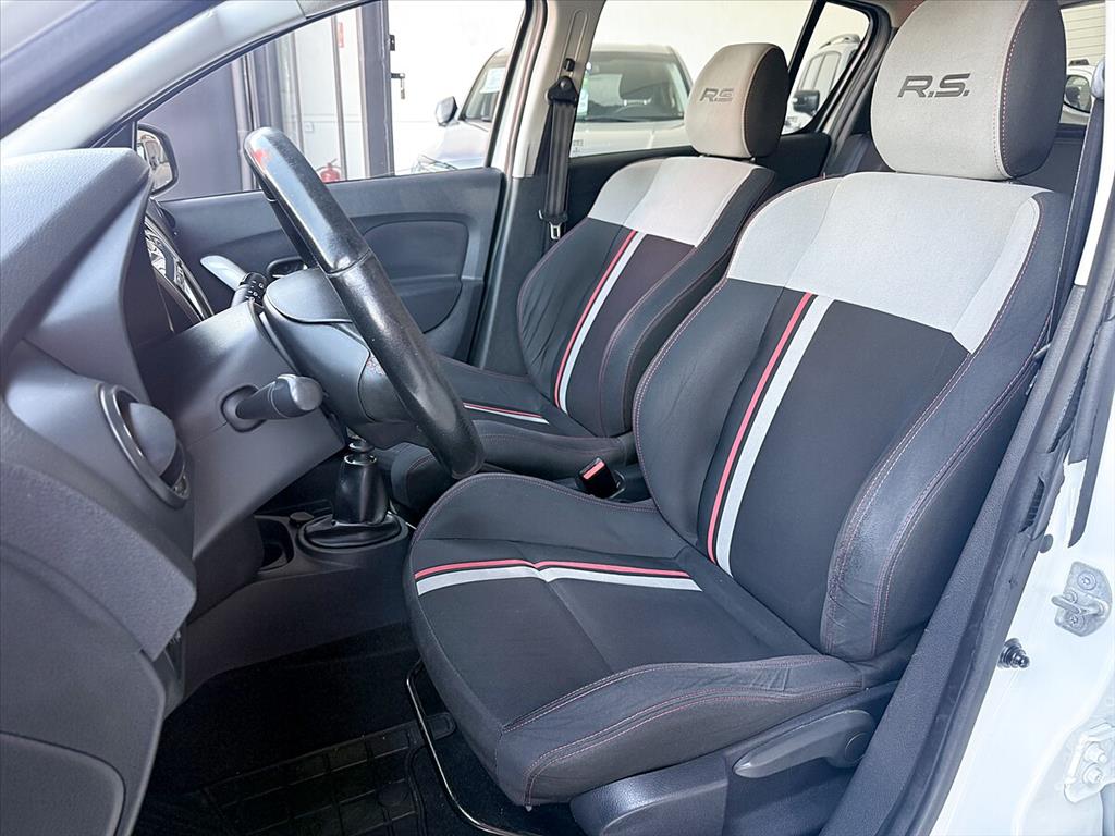 Renault Sandero - 2.0 16V HI-FLEX RS MANUAL