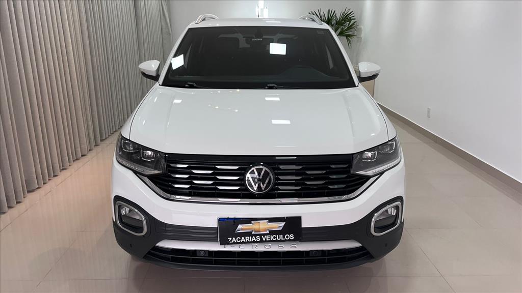T-CROSS 1.4 250 TSI TOTAL FLEX HIGHLINE AUTOMÁTICO T-CROSS 1.4 250 TSI TOTAL FLEX HIGHLINE AUTOMÁTICO