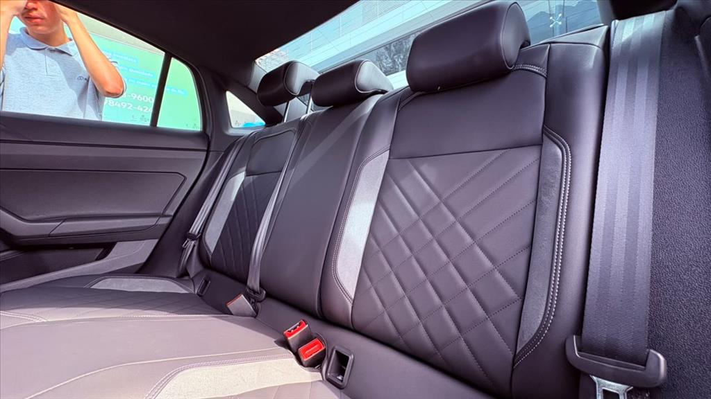 VIRTUS 1.4 250 TSI EXCLUSIVE AUTOMÁTICO13