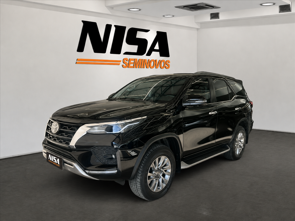 2.8 D-4D TURBO DIESEL SRX 7L 4X4 AUTOMÁTICO